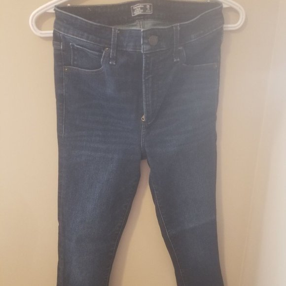 Abercrombie and Fitch Jeans - Picture 1 of 1